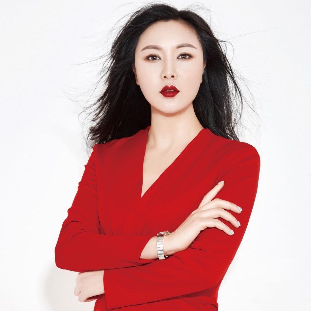 容妍女神