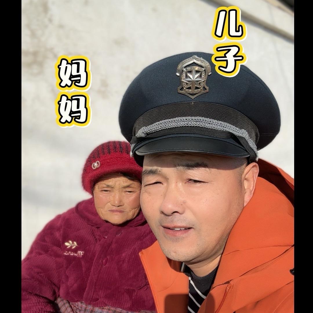 魏春华（陪老娘）