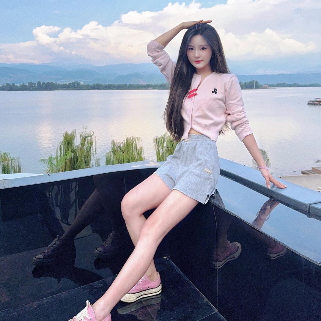 杨小瑶