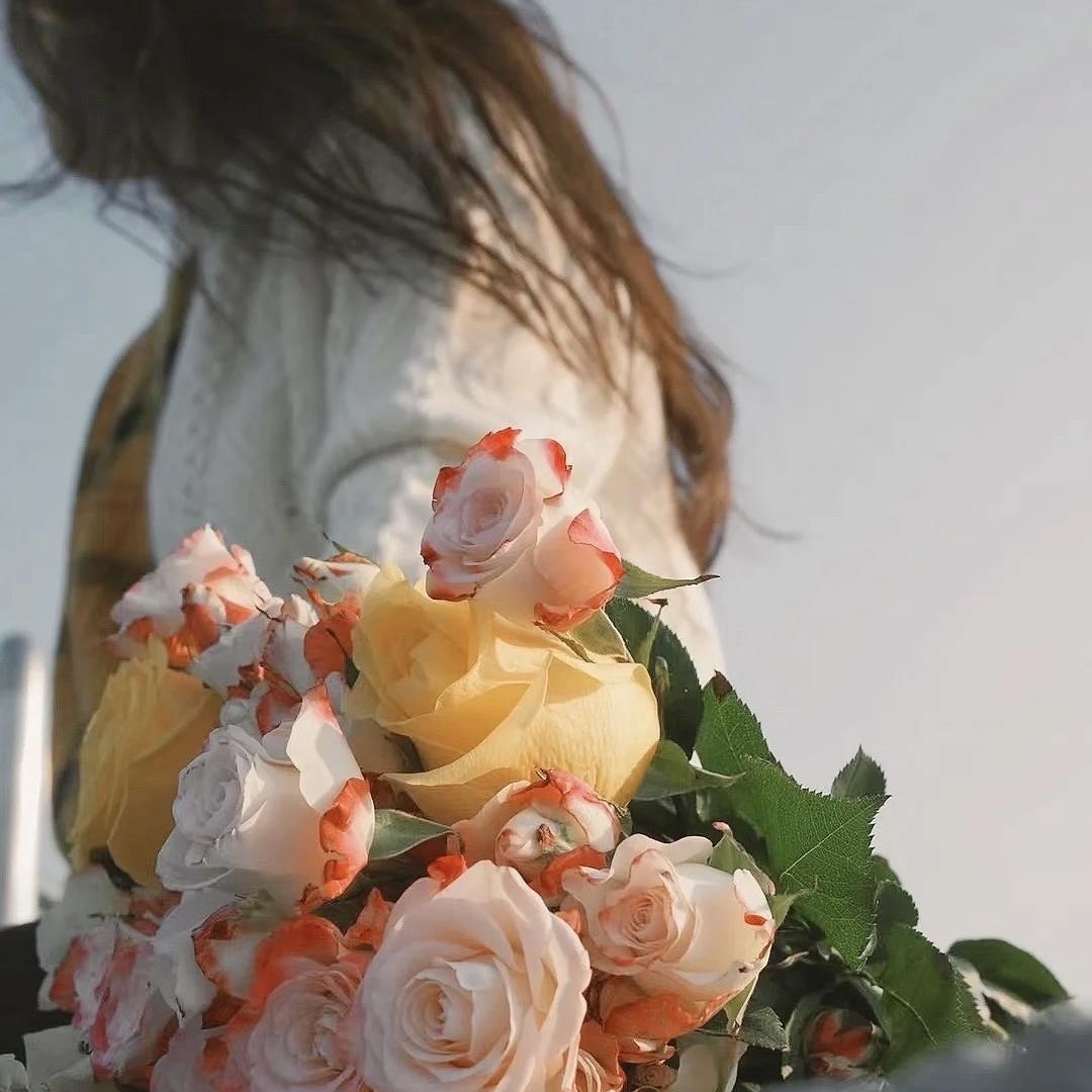 九月服饰女装穿搭