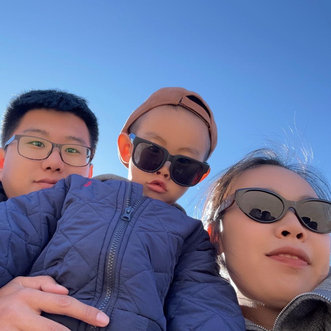 爱吃榴莲的体育老师