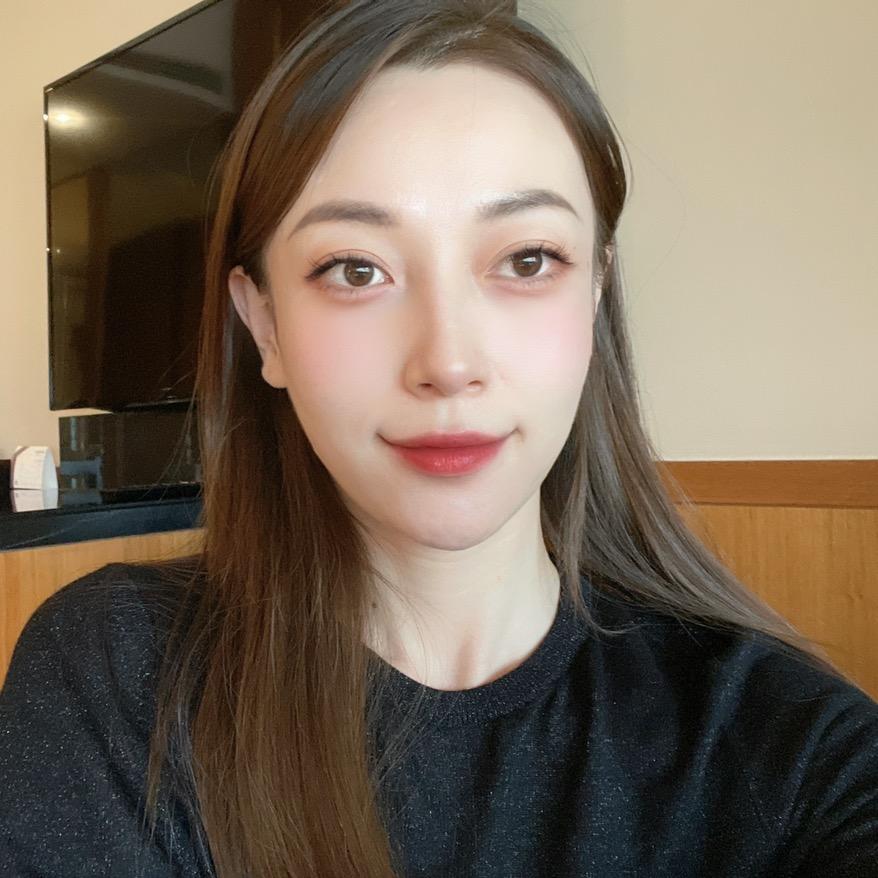 爱自律的小颖