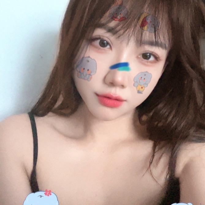 爱化妆的布灵