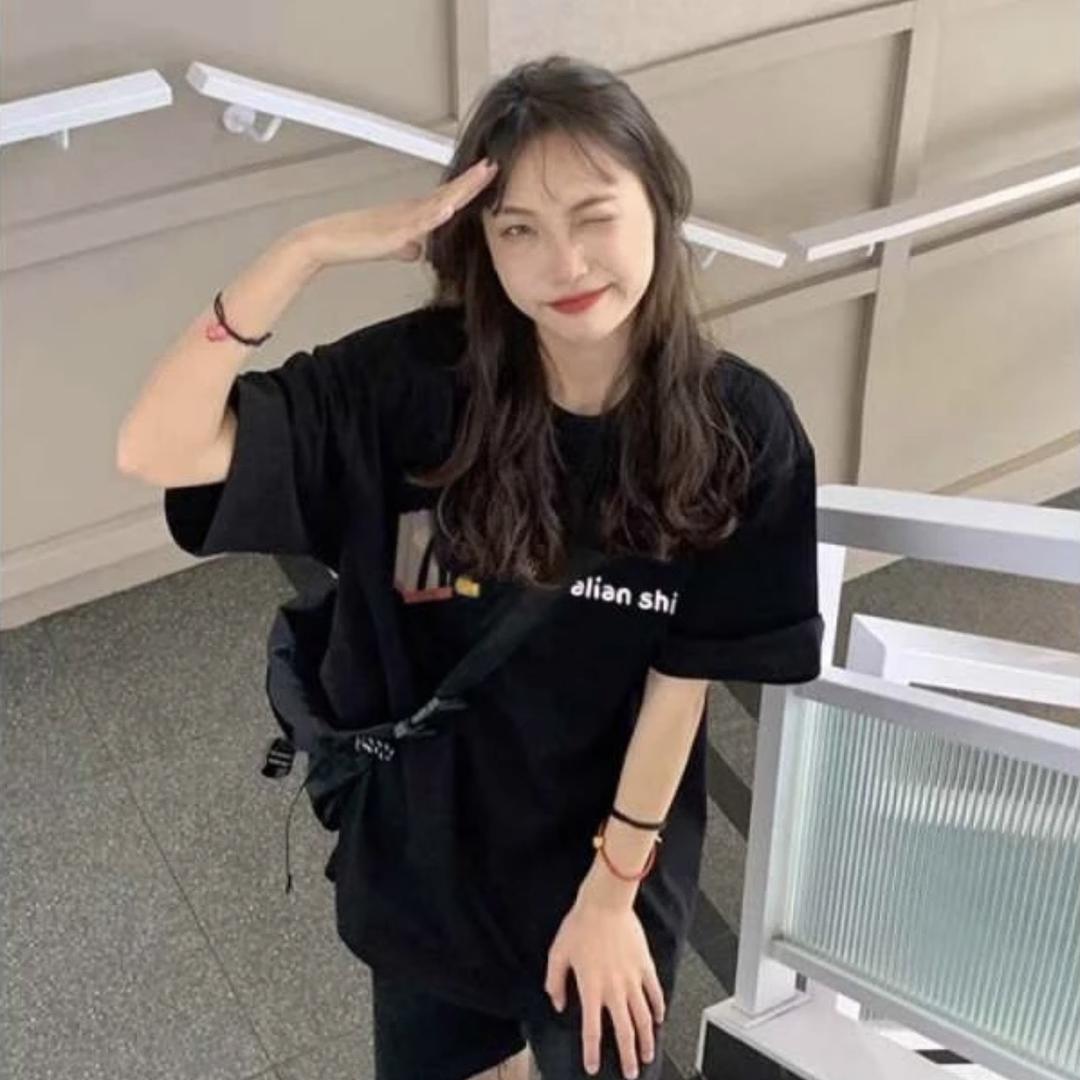 小橙贵妇战袍店