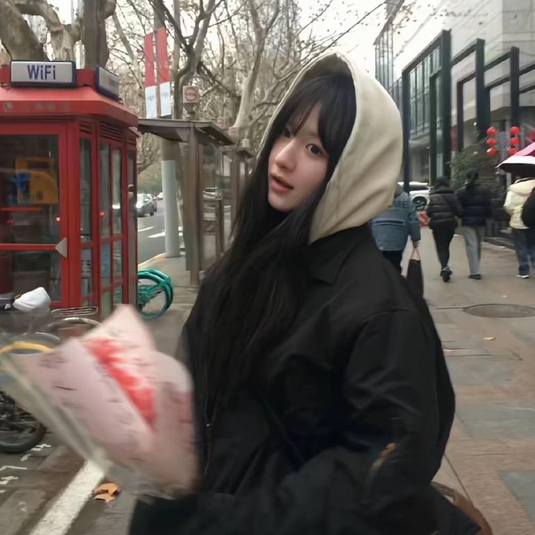uU