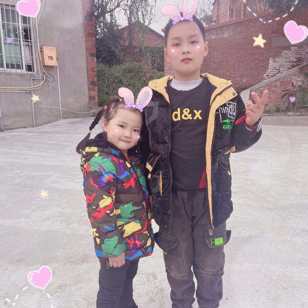 生活嘛，笑一笑就好了(ง •̀_•́)ง