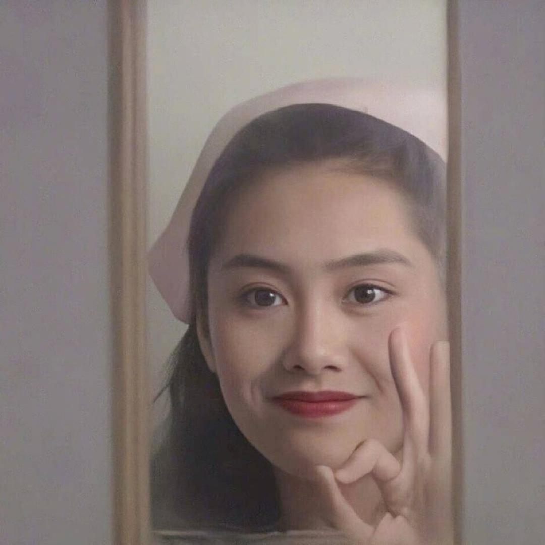 七彩双马尾