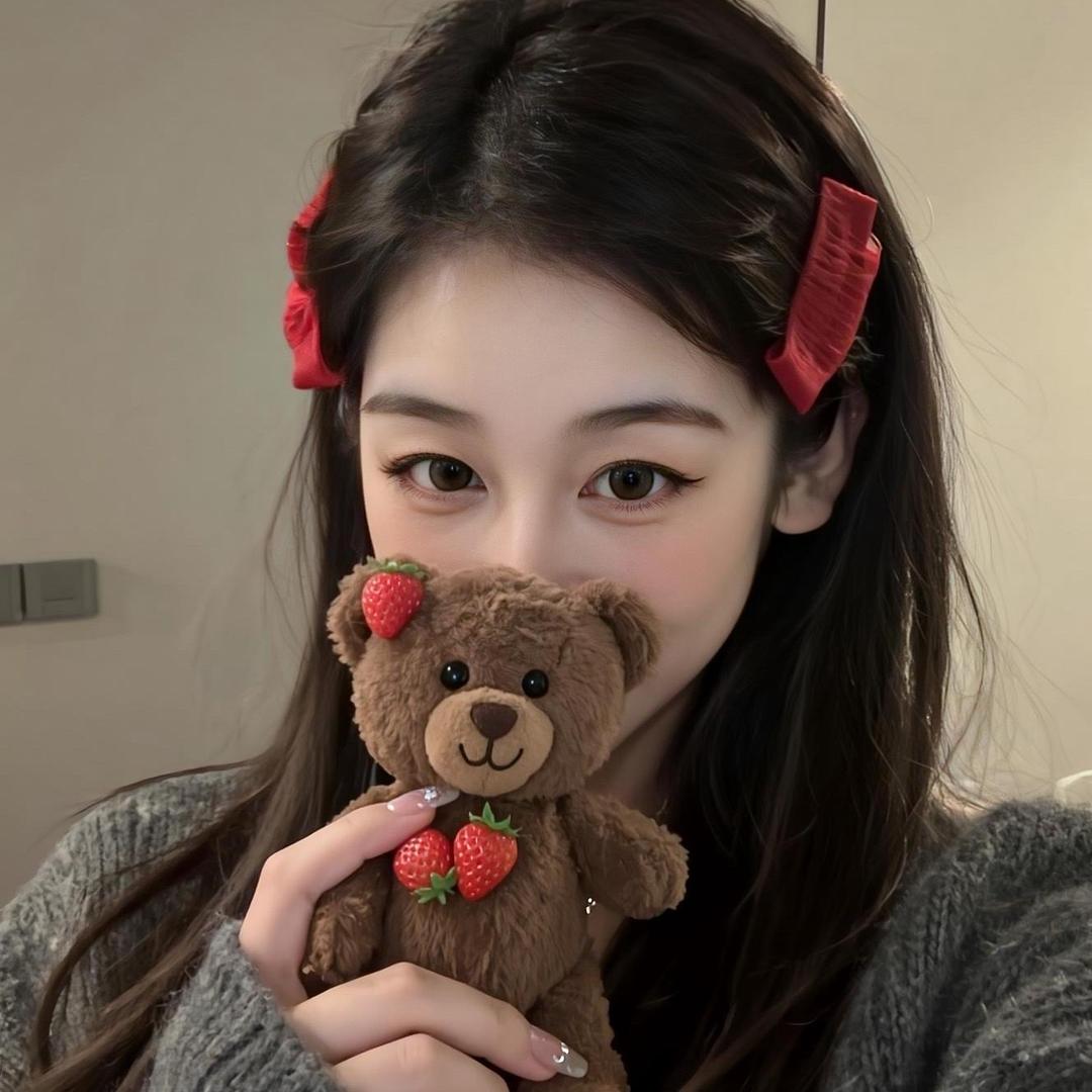 💛𝐌𝐎𝐍𝐈𝐂𝐀·ᵀˢ
