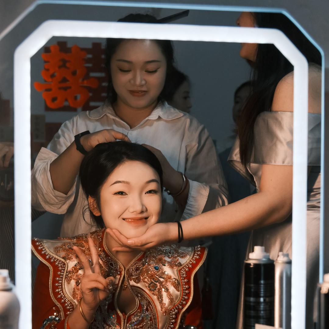 化妆师小雨（婚礼跟妆，订婚，日常妆等）