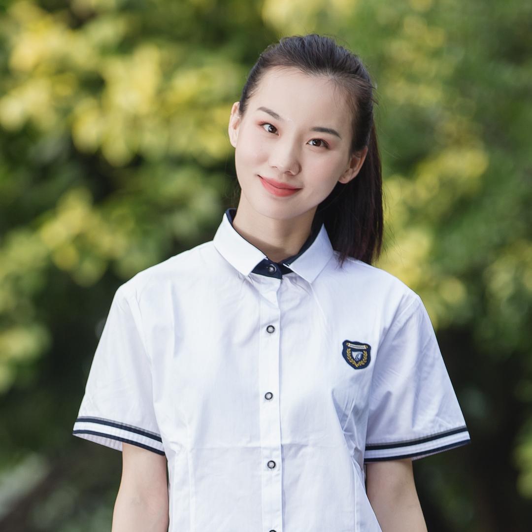 赫学熊校服总店