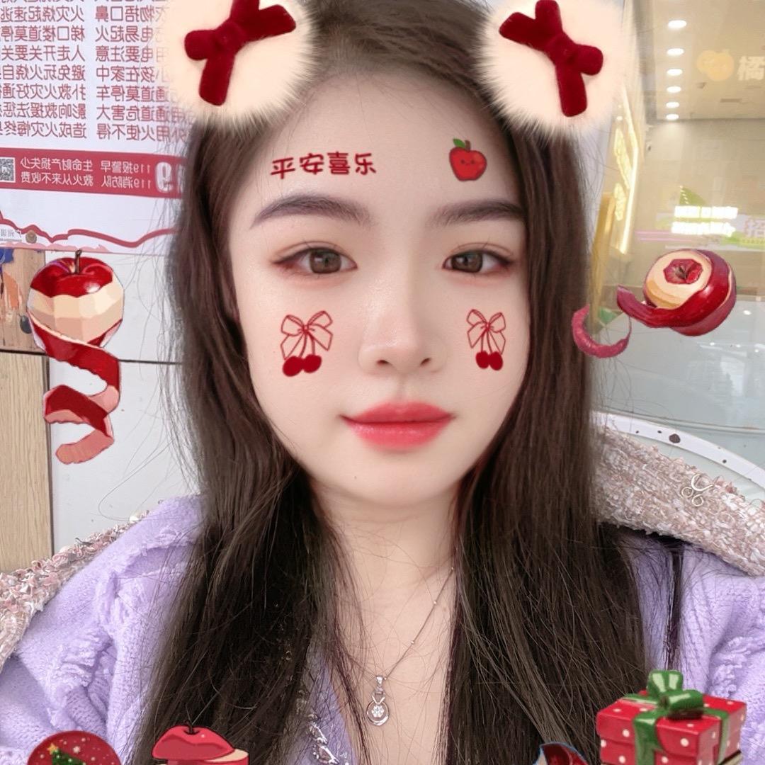 雨婷半身裙，服装压褶厂