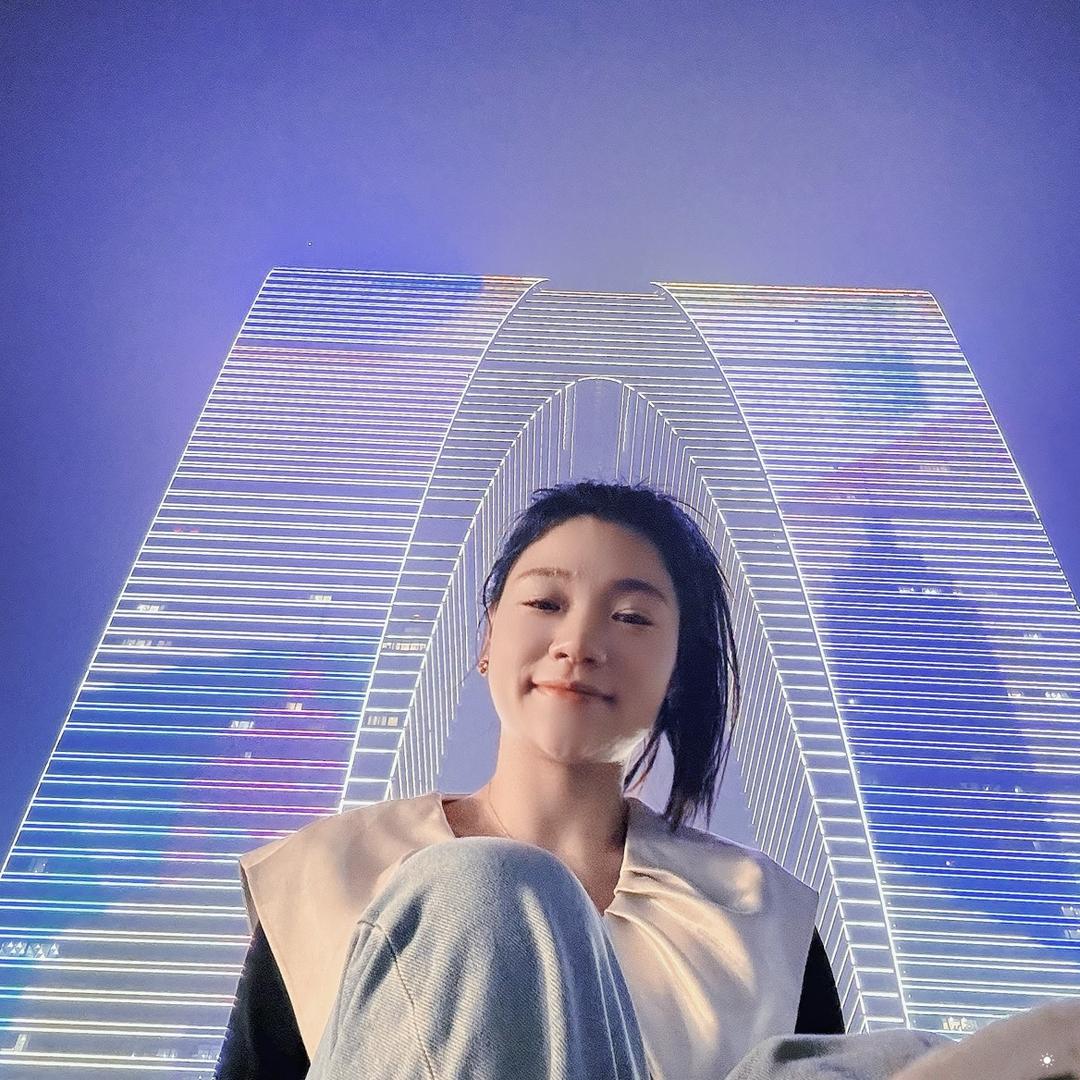 €  拾柒  €