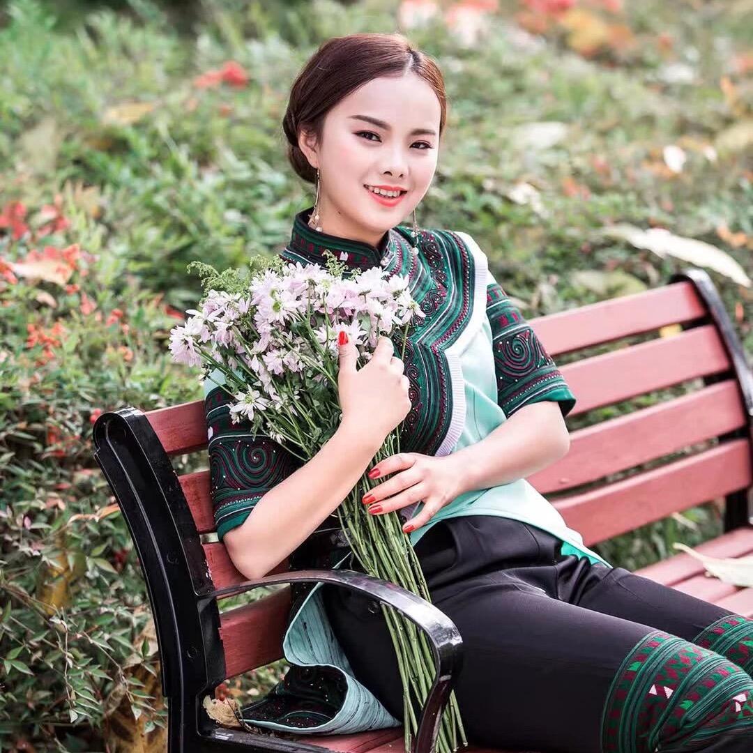 哈尼美妆  思思