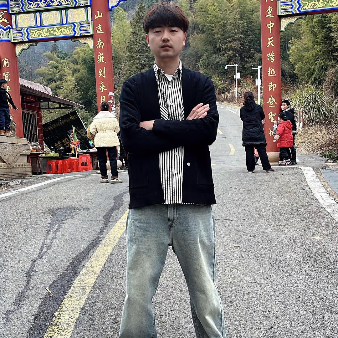 桃江收头发的陈先生