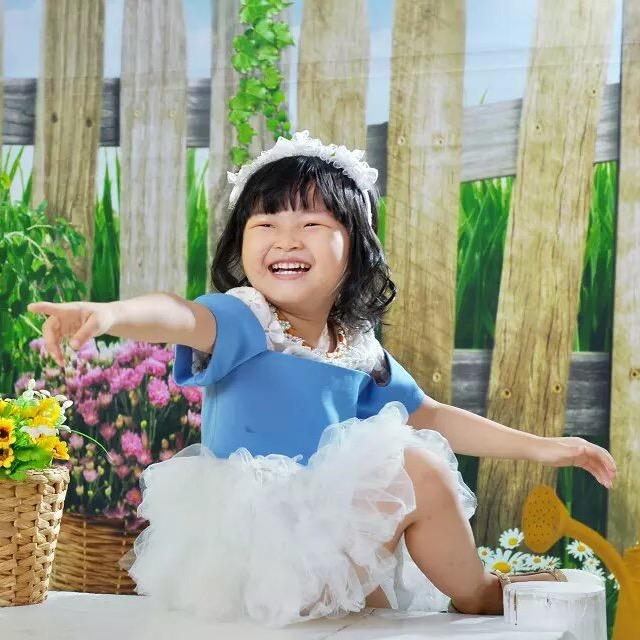 丫丫家童装工厂店