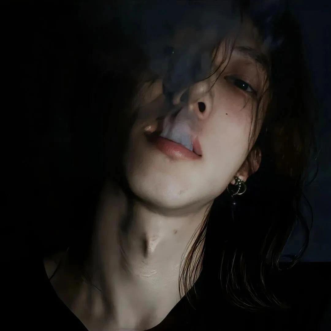 𝑀𝑟.秦城