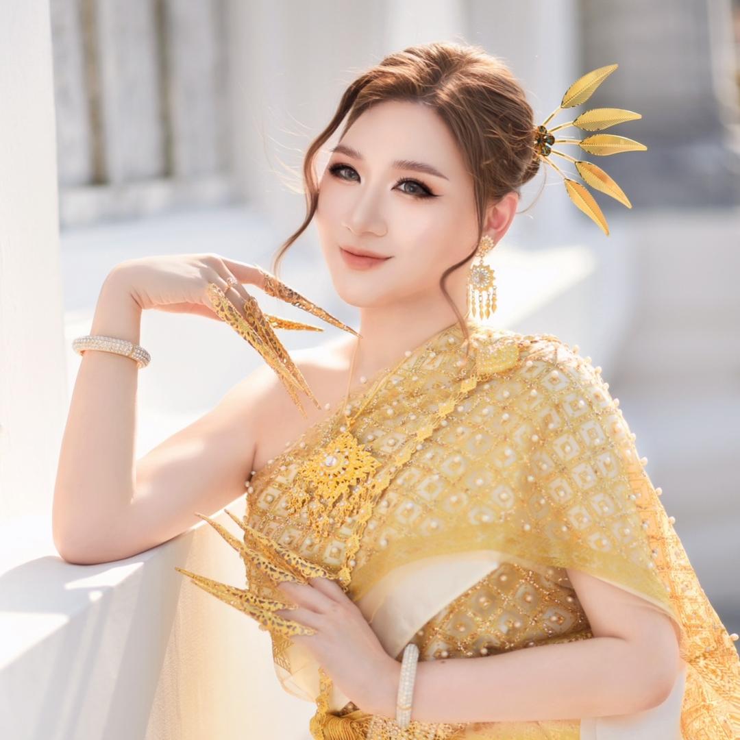 中国香港艺人💕未来 国一安琪拉💕🐘