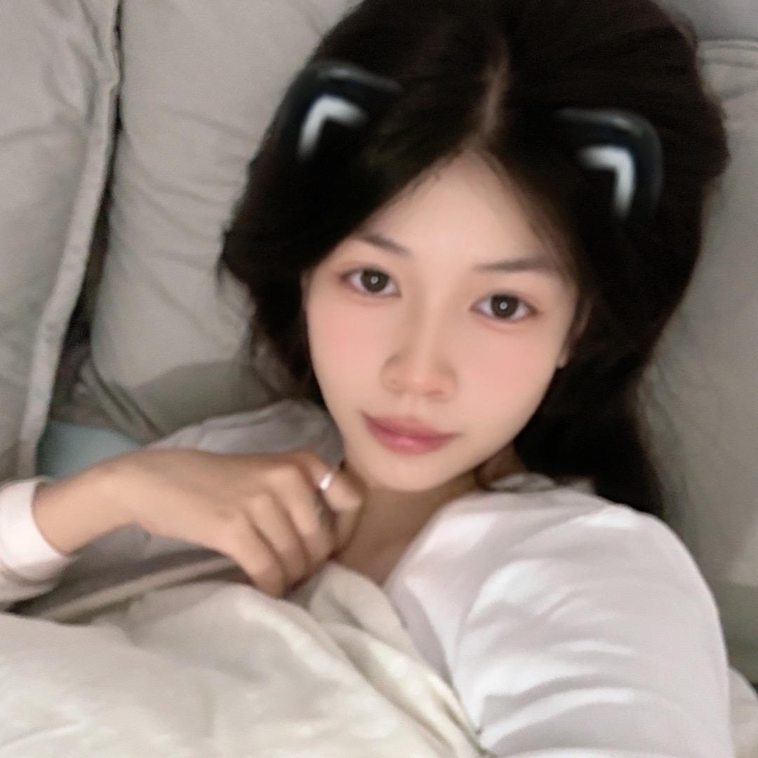 珍珍爱吃葡萄