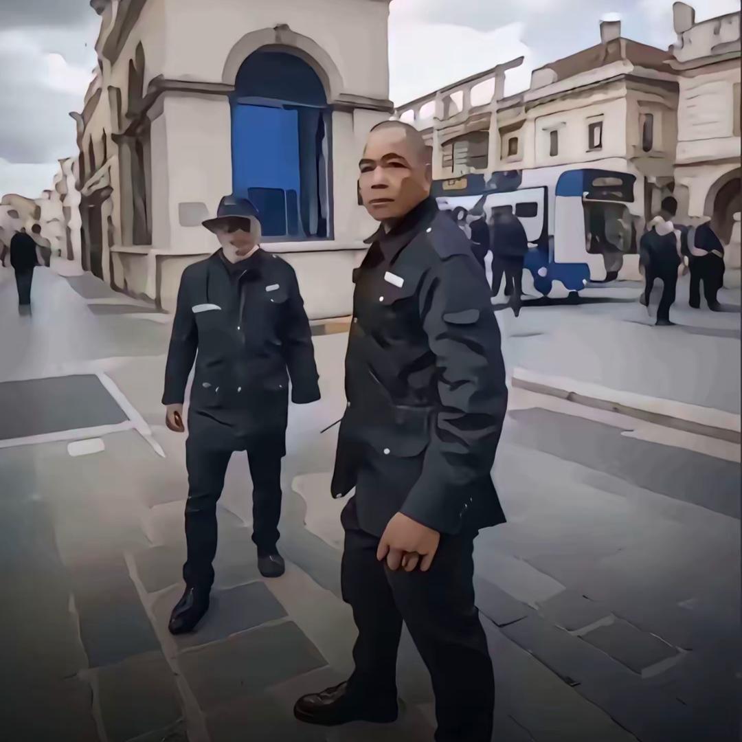 性感牛爷爷cos午夜猫娘勾引少妇壮壮妈