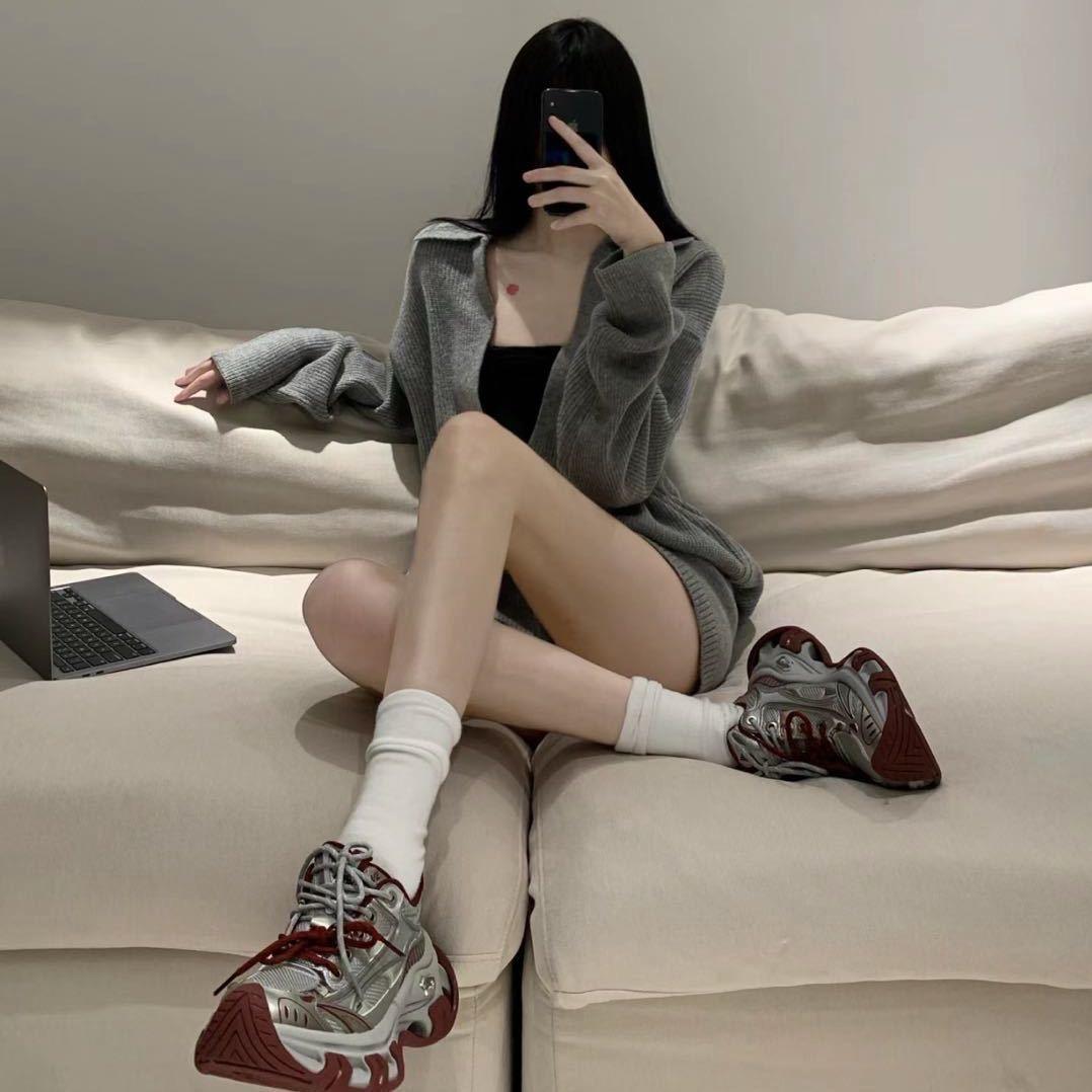 M.‘