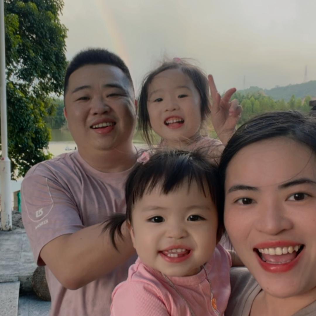 生弟一家小日常