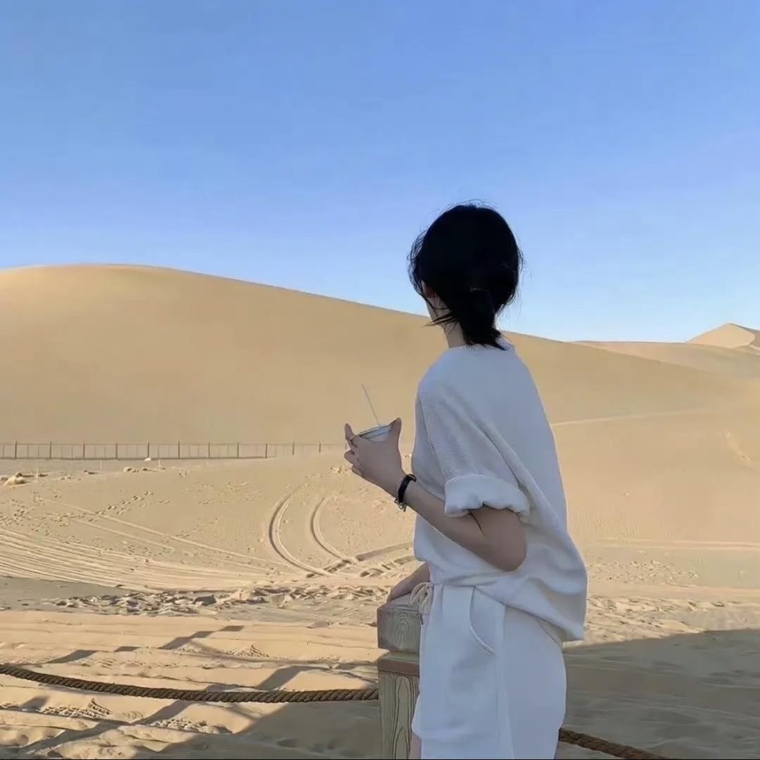 月岛雯
