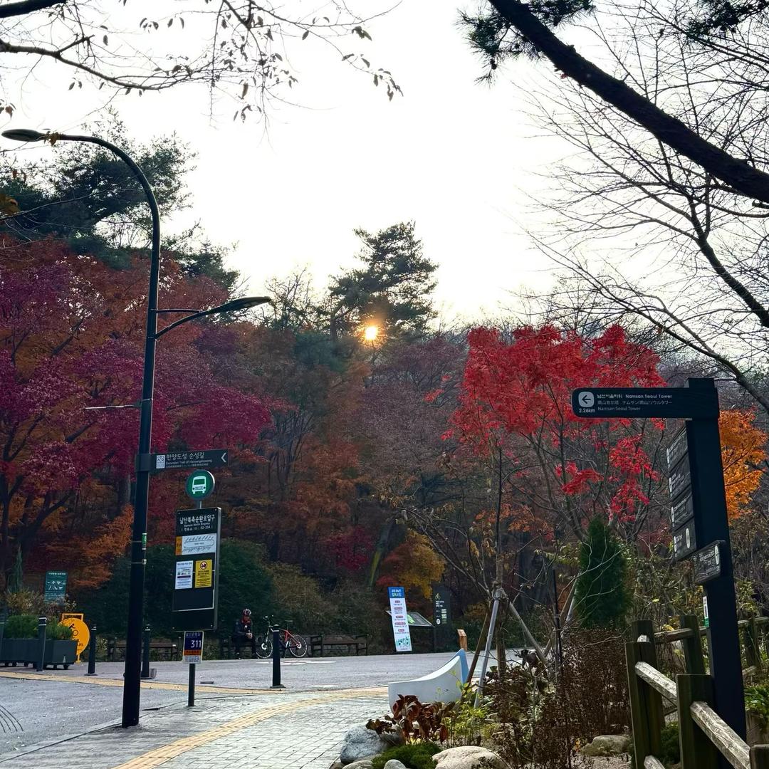 路人🚶‍♀️‍➡️