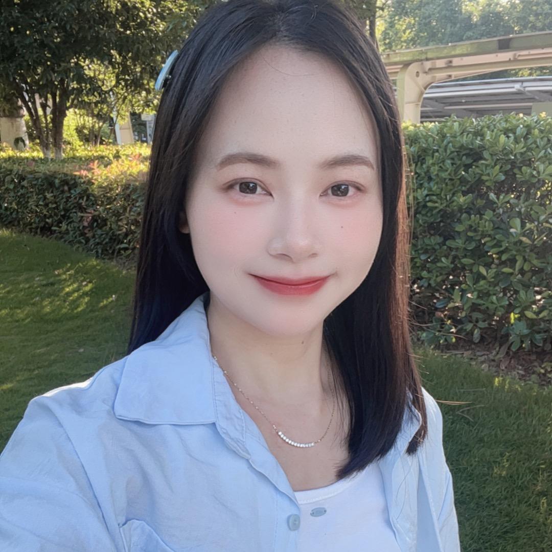 南康市吉祥衣世界店员-黄金英