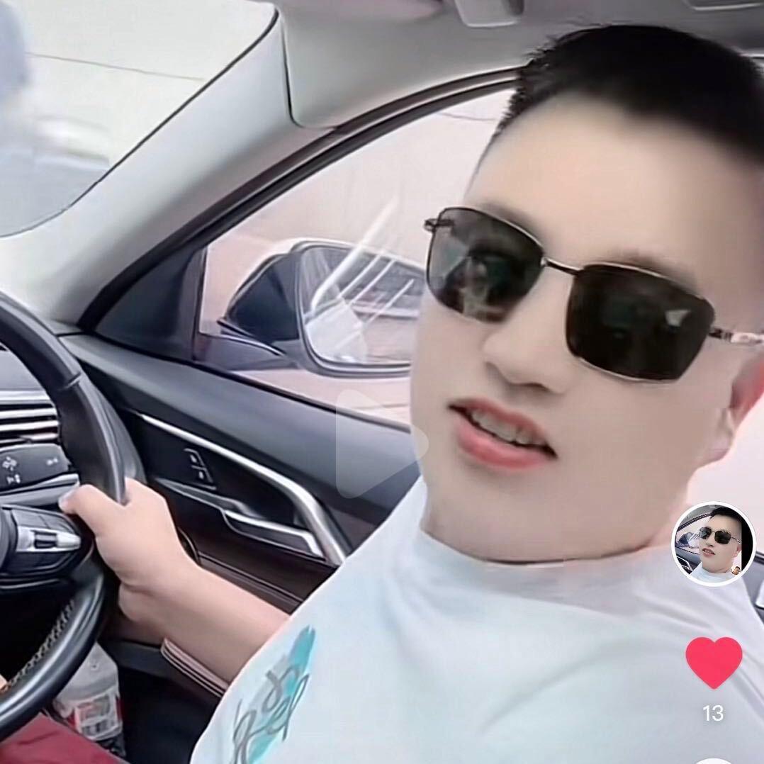 满身伤痕只为你