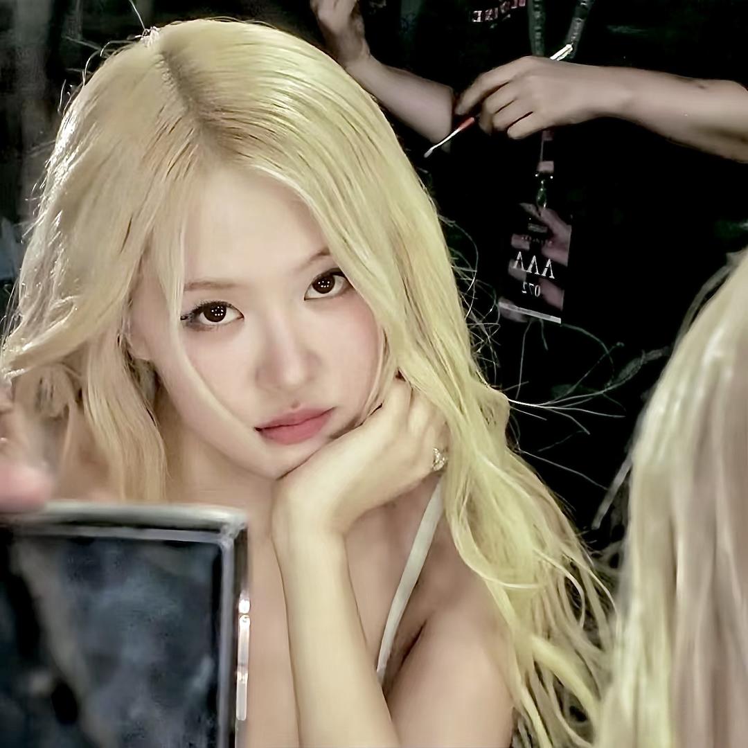 小好爱睡觉😴030