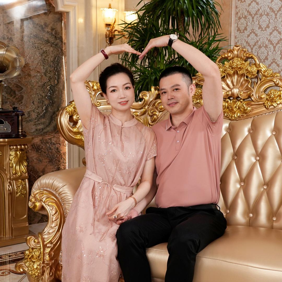 诗千逸女装（妮姐）