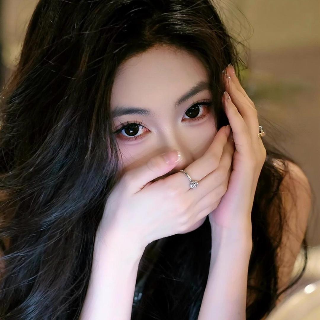 姿姿彤