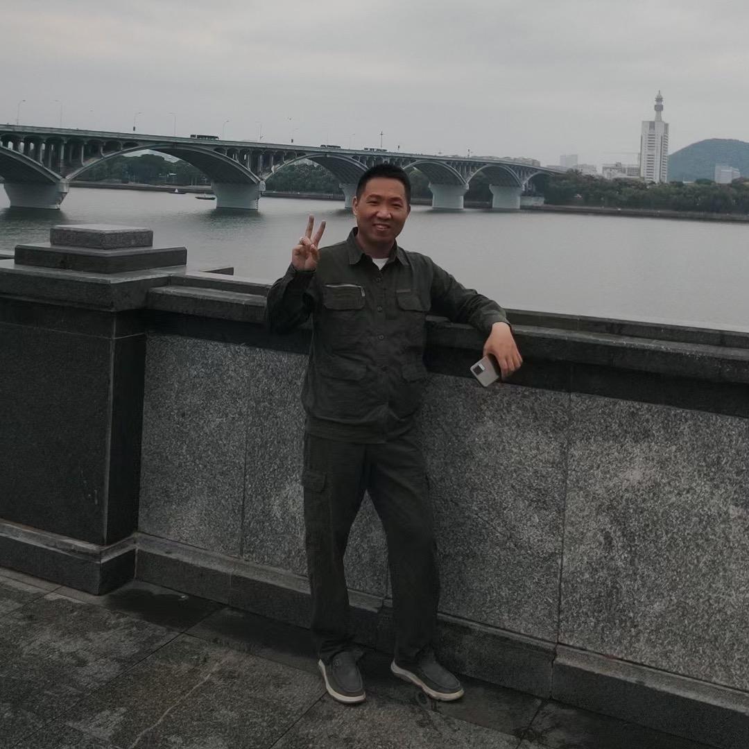 邵灵小哥