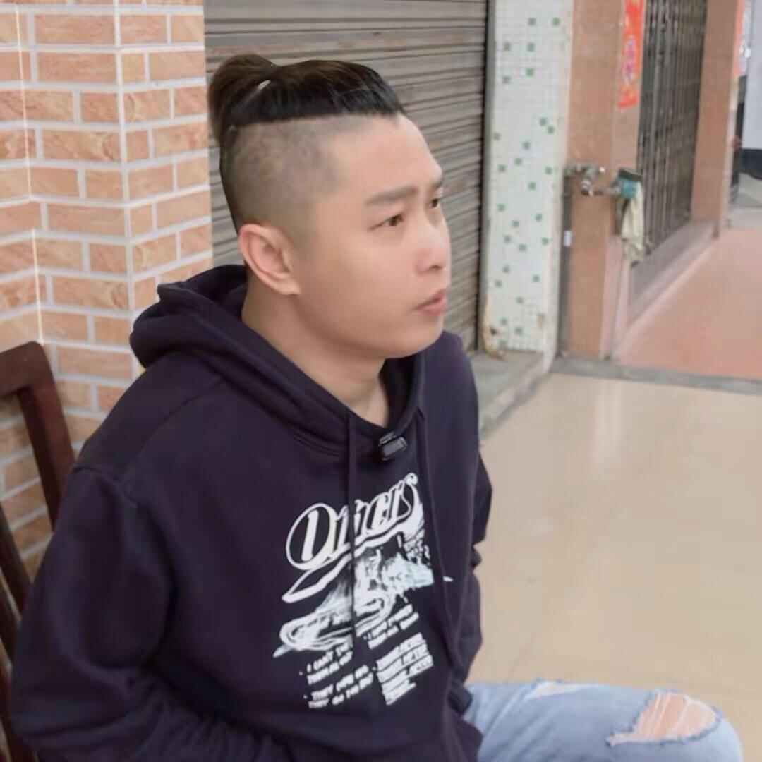 小黄人（阿少）