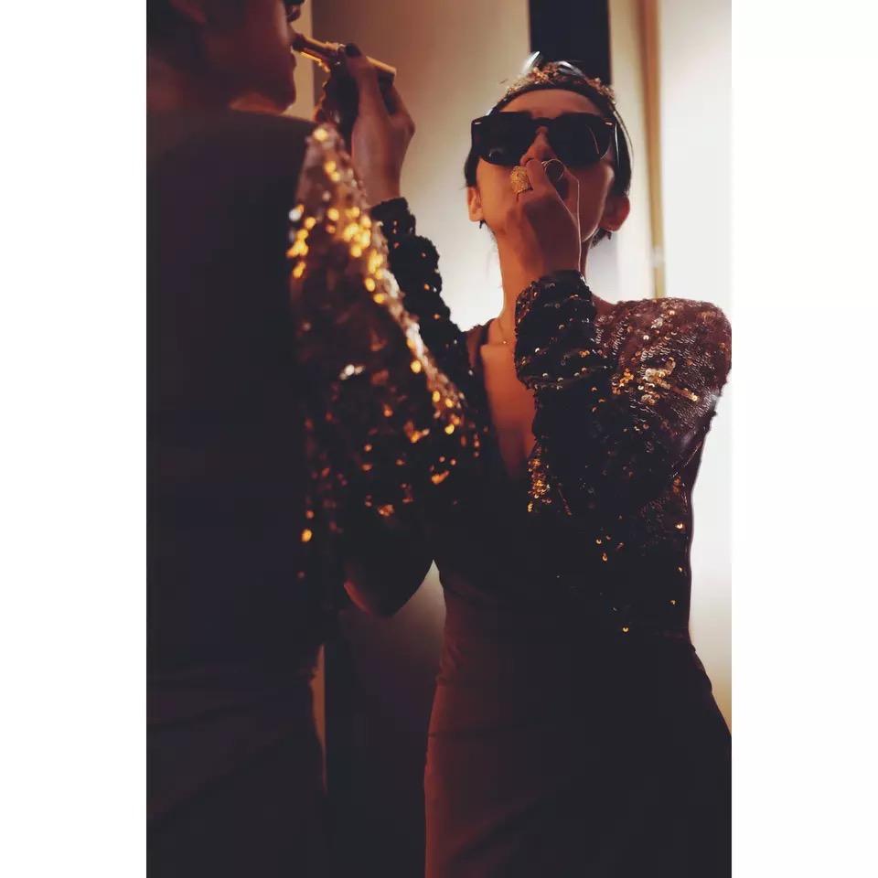 冒着气泡的八面玲珑