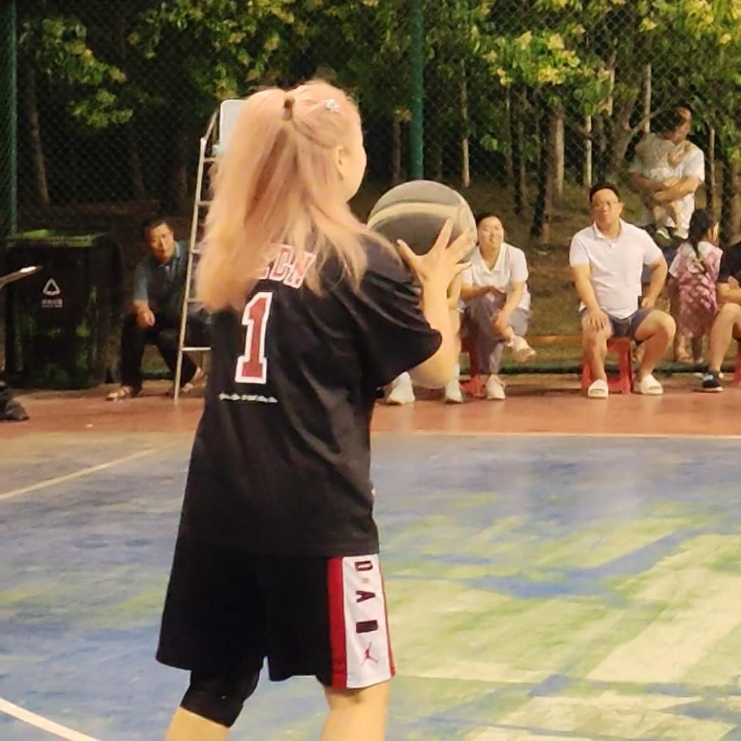 曲江李梦🏀