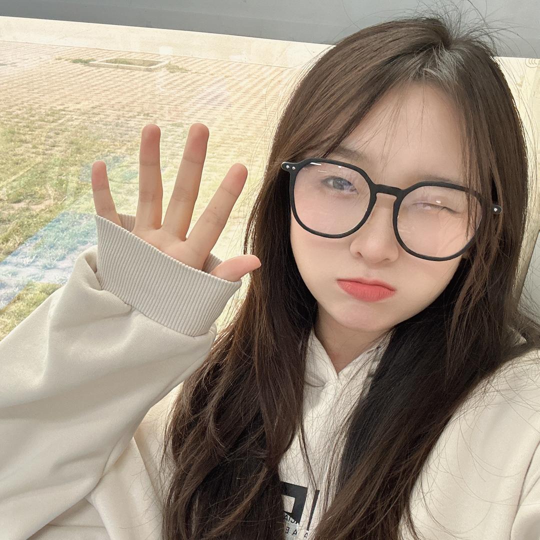 小甜甜吃喝玩乐