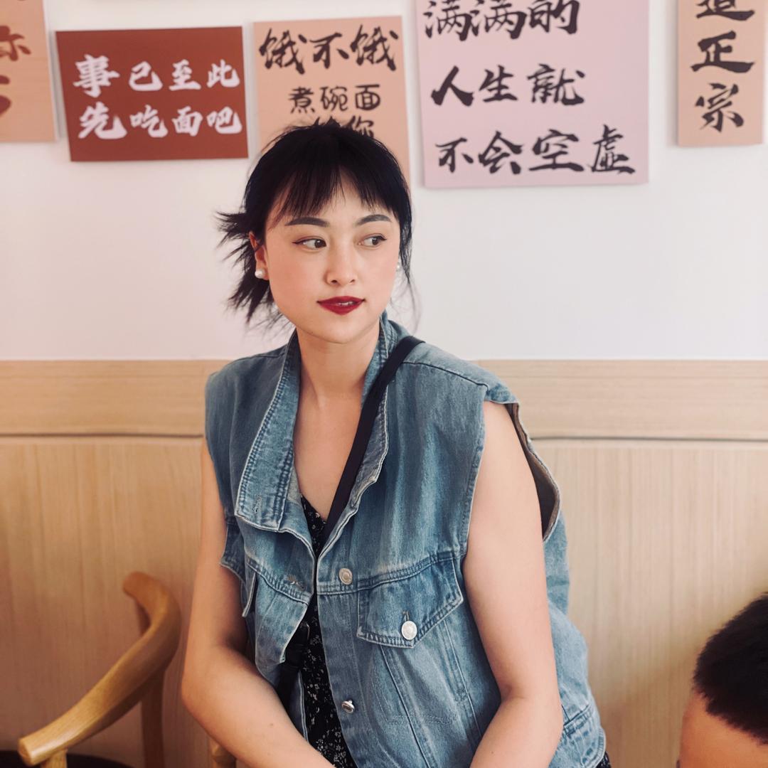 买白酒的庞女士