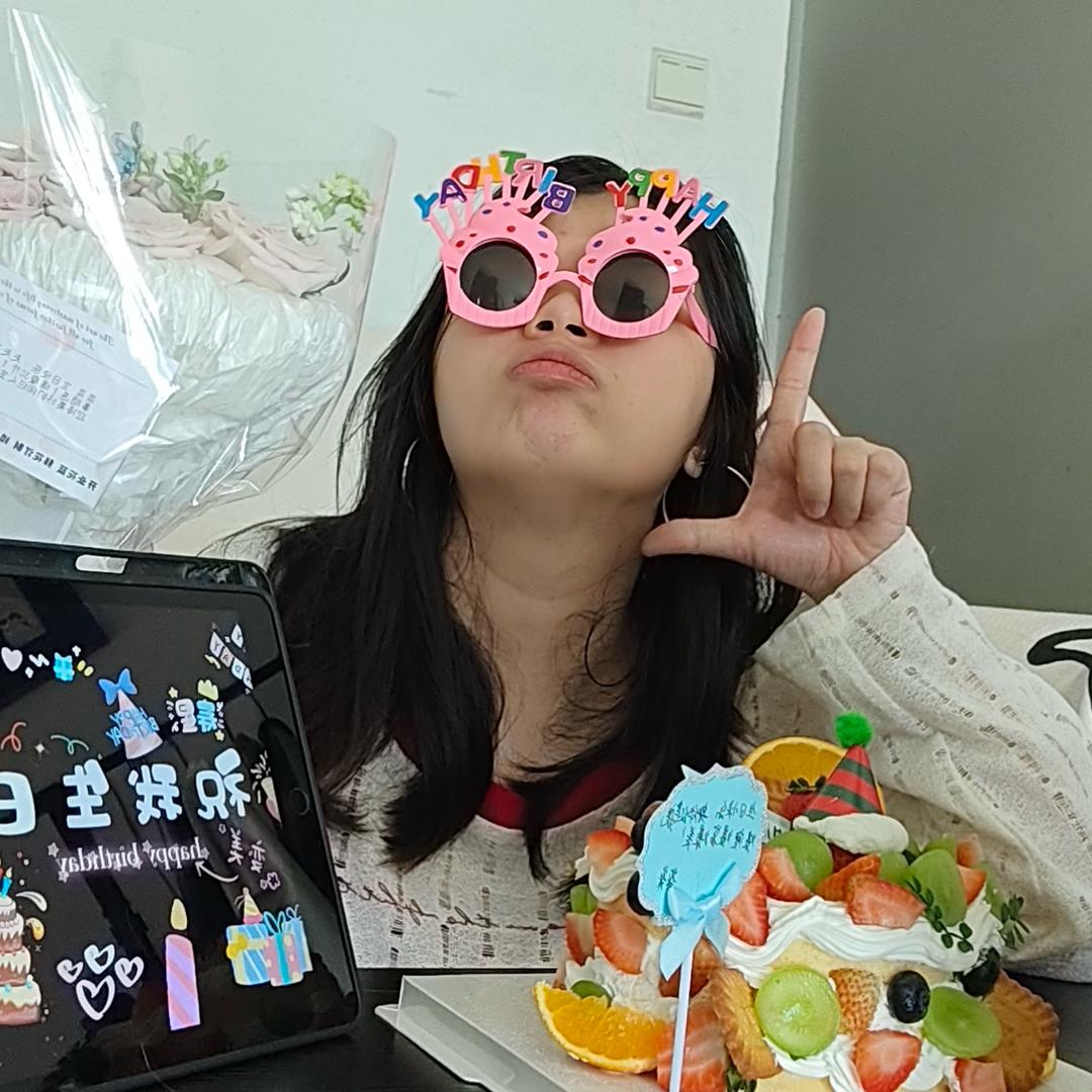 菜菜很圆