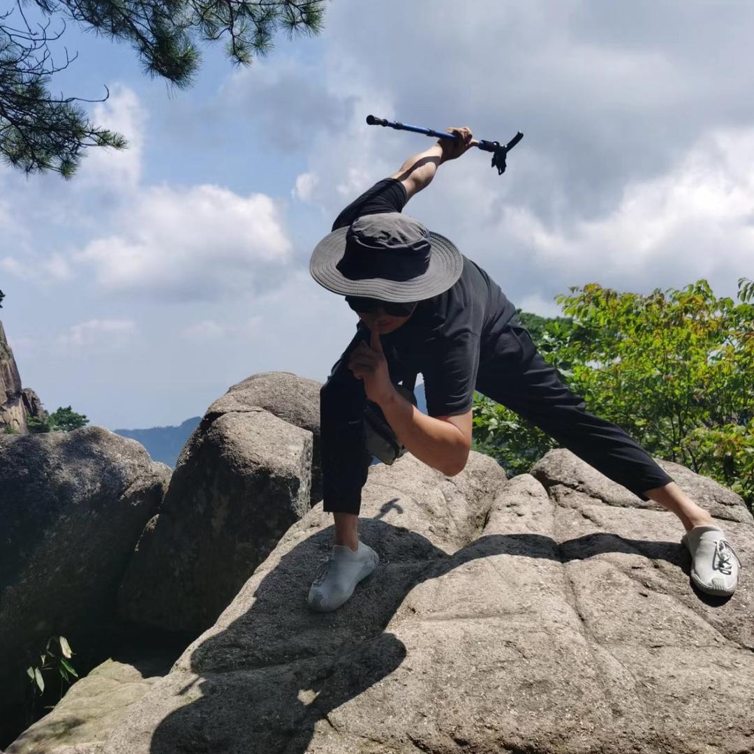 灿灿
