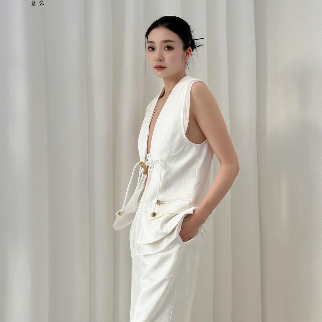 攀枝花市银泰奢么女装店