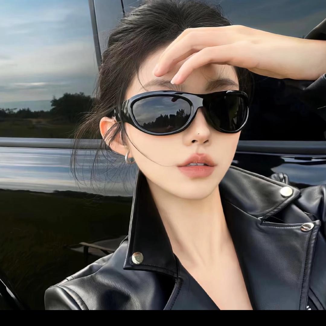 🥀偷星星的鲸🐳এۣۖิꫛ