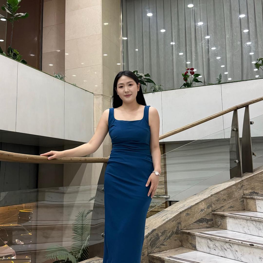 卖衣服的小李呀💕