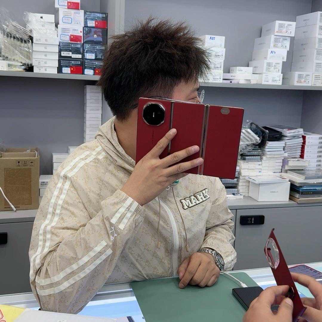 靖江市蓝宇手机商行