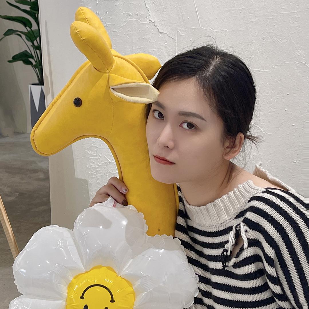 婉露爱吃又爱喝（六边形战士版