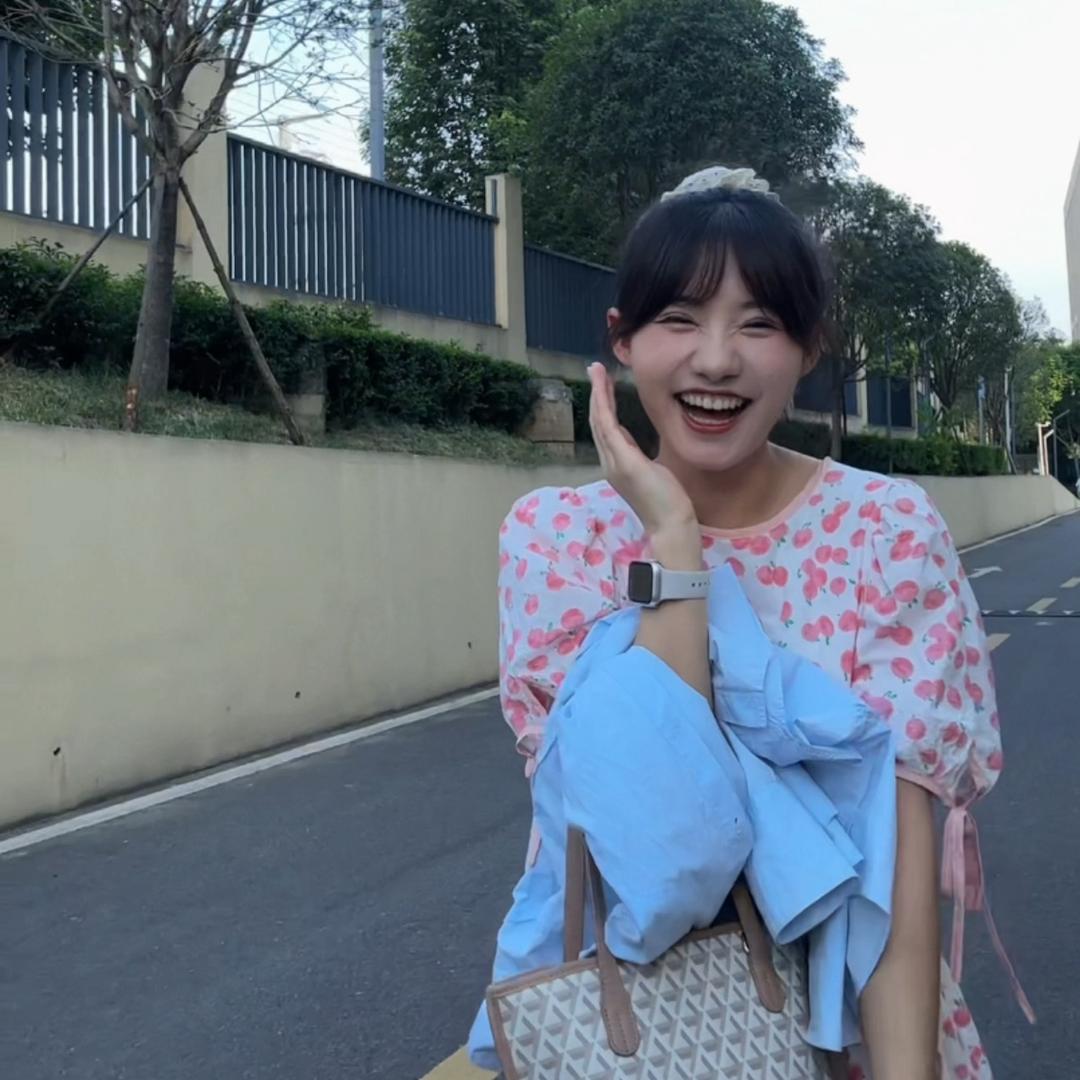 小小呵