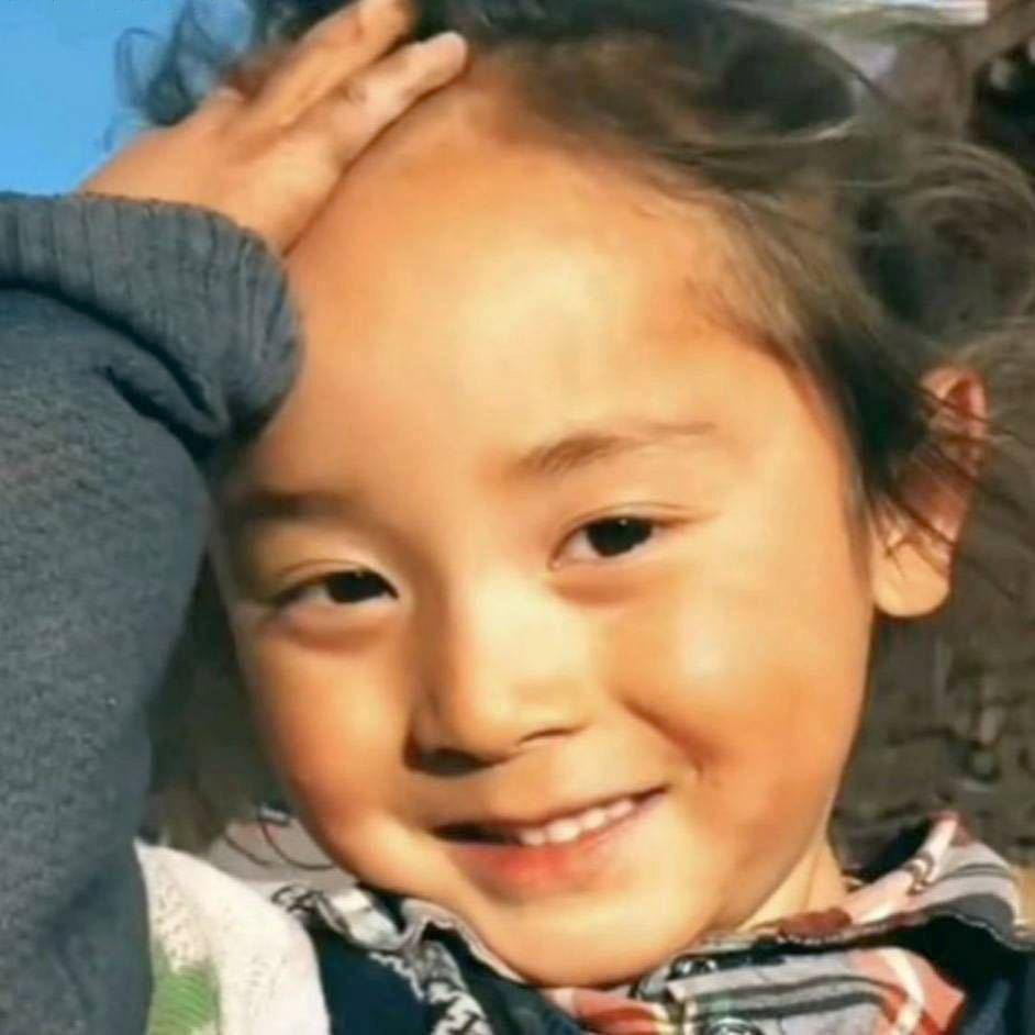板扎吉英