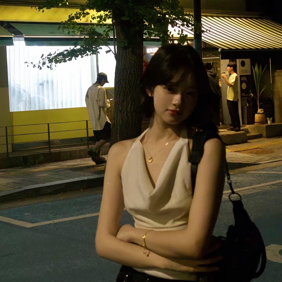 劈你两杯生椰拿铁