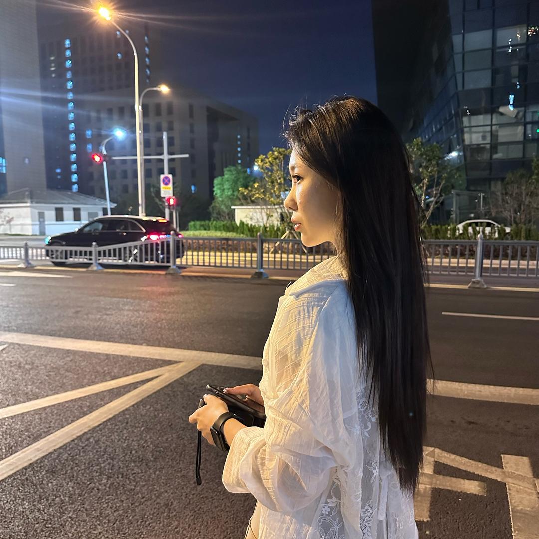 铭铭