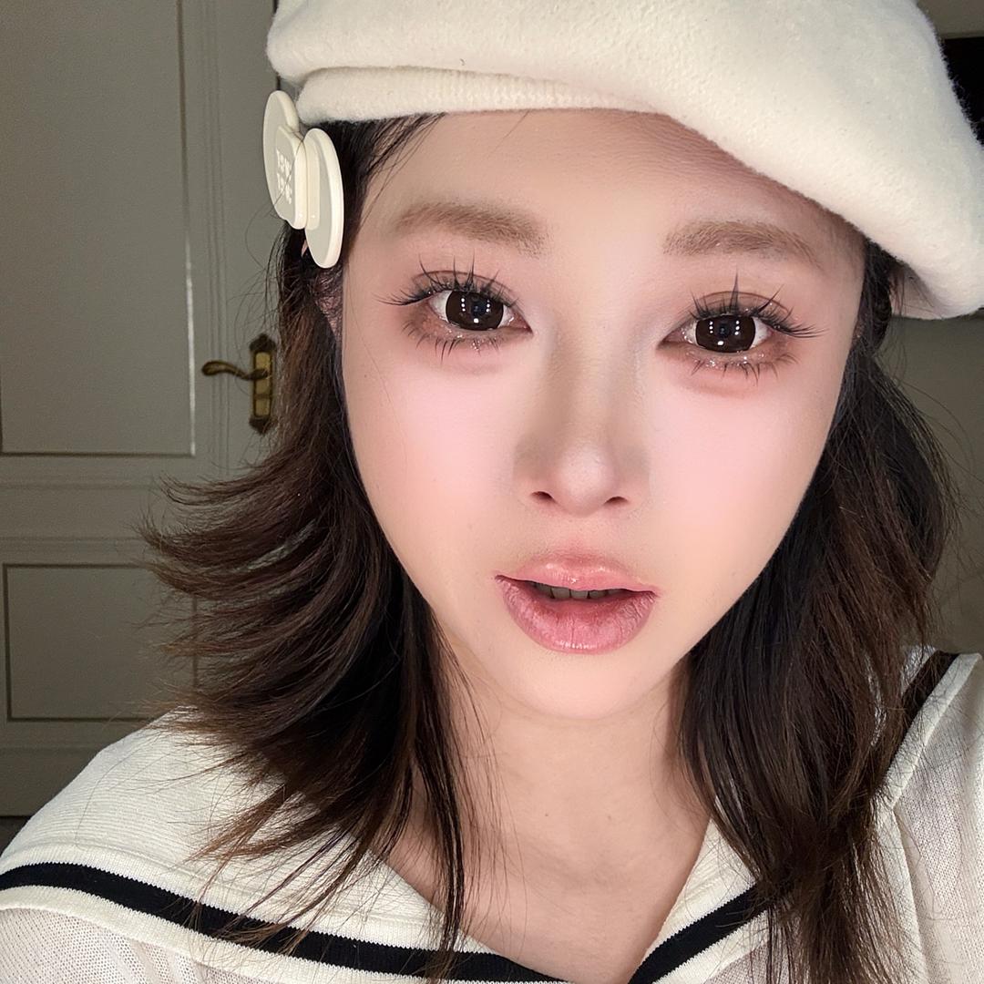 兔耳朵太开心（橱窗版）